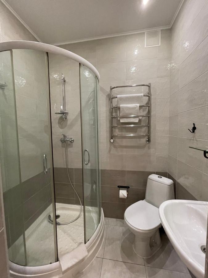 Gusarskiy Hotel And Apartment Kiev Ngoại thất bức ảnh
