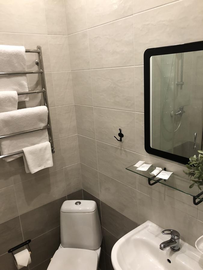 Gusarskiy Hotel And Apartment Kiev Ngoại thất bức ảnh